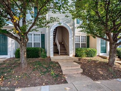 45480 Whistling Terrace unit 303, Sterling, VA 20166 - photo 2