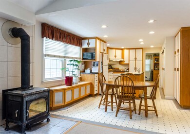 12 Chagnon Ln, Hudson, NH 03051 - photo 4