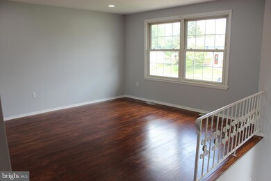 4 Eaton Cir, Clementon, NJ 08021 - photo 4