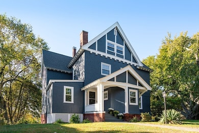 37 Kenwood Ave, Worcester, MA 01605 - photo 4