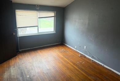 3727-3729 Briggs Rd, Columbus, OH 43228 - photo 7