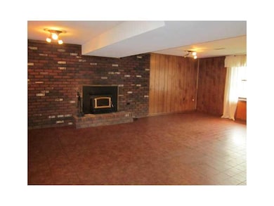 Family Room. another view\family room w/ Full bath