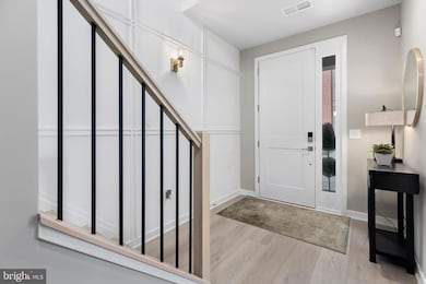 7507 Sawyer Farm Way unit 2001, McLean, VA 22102 - photo 4