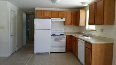3 Willow Cir, Lisbon, ME 04250 - photo 7