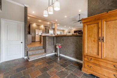 High Point Nixa Home-8