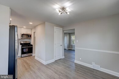 1219 Poplar Ave, Halethorpe, MD 21227 - photo 5