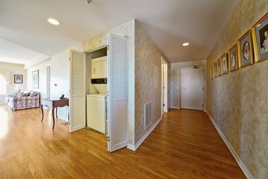 Market Square unit 503, Elmhurst, IL 60126 - photo 5