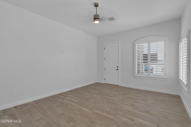 950 Bromyard Dr, Horizon City, TX 79928 - photo 7