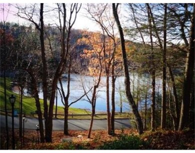 76 Nugget Dr, Charlton, MA 01507 - photo 4