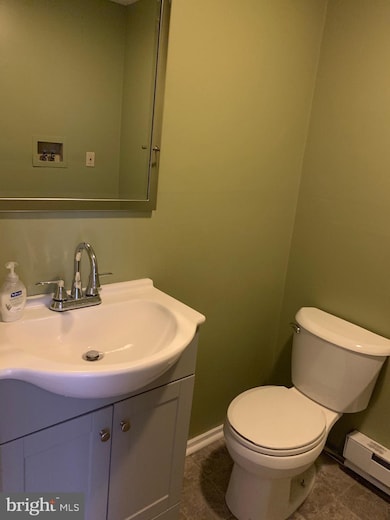 1571 N 10th St, Reading, PA 19604 - photo 2