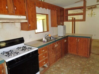 Additional Kitchen Photo