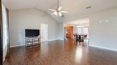 106 Saddlewood Dr, Shelbyville, TN 37160 - photo 4