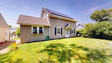 195 Bullocks Point Ave, Riverside, RI 02915 - photo 4