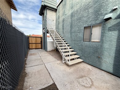 6217 Bellota Dr unit B, Las Vegas, NV 89108 - photo 4