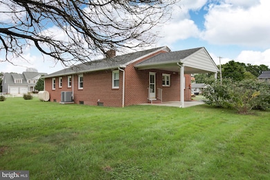 23275 Greenbrier Rd, Leonardtown, MD 20650 - photo 4