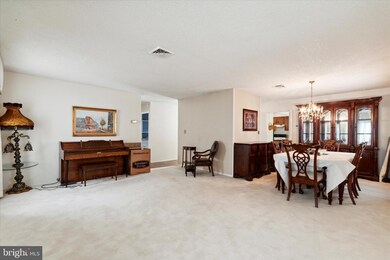 21 Marblestone Ln, Willingboro, NJ 08046 - photo 5