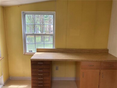 175 Dunlap Gate Rd, Statesville, NC 28625 - photo 7