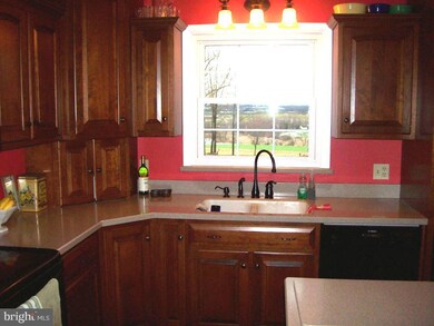 2310 Franklin Rd, Columbia, PA 17512 - photo 2