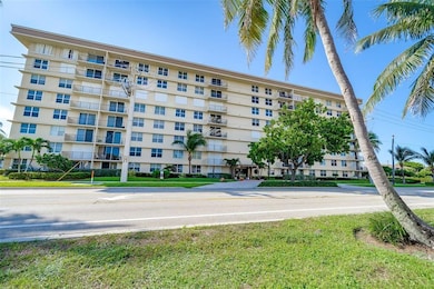 Tradewinds Condominium unit 407, Pompano Beach, FL 33062 - photo 2