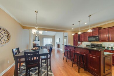 Great open floor plan on main level!