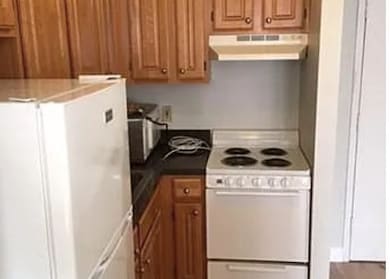 Executive House unit 2K, Quincy, MA 02169 - photo 3