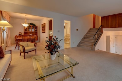 184 Abbe Ln, Clifton, NJ 07013 - photo 6