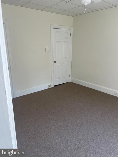 120 Mckinley Ave unit 2ND FLOOR, Lansdowne, PA 19050 - photo 4