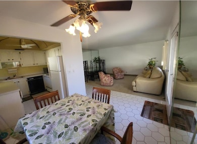 141 Saxony C unit 141, Delray Beach, FL 33446 - photo 3