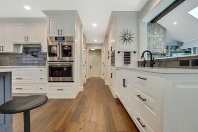 11849 Stonebridge Dr, Charlevoix, MI 49720 - photo 7