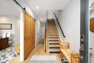 14_R 297 Neruda Ave -0127