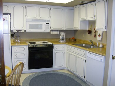 LOTS OF CABINETS
