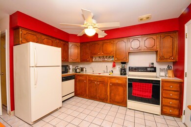 6285 Faircrest Rd, Columbus, OH 43229 - photo 7