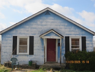 603 Williams St, Paris, KY 40361 - photo 2