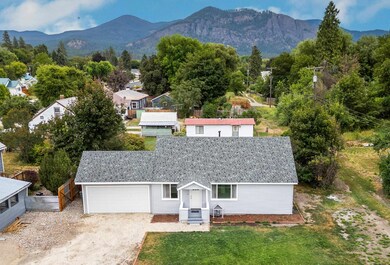 103 S Bernard St, Chewelah, WA 99109 - photo 2