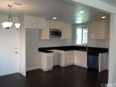 new kitchen cabs with new granite.