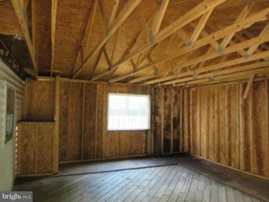 5705 Beecher St, Hyattsville, MD 20785 - photo 3