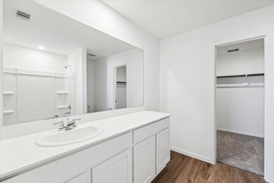 9923 Oakheath Bluff Dr, Baytown, TX 77521 - photo 6