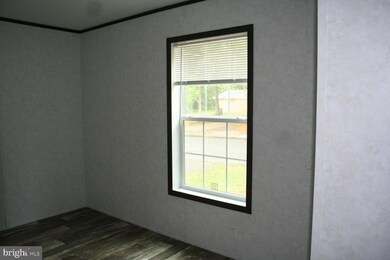 57 E Quillytown Rd unit B11, Penns Grove, NJ 08069 - photo 3