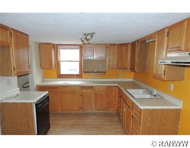 3410 Locust Ln, Eau Claire, WI 54703 - photo 5