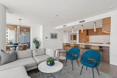 Pacific Gate unit 2206, San Diego, CA 92101 - photo 3