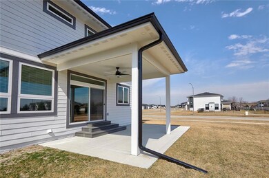 122 S 91st St, West Des Moines, IA 50266 - photo 7