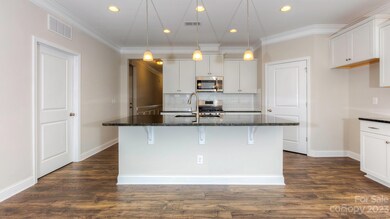 179 Fox Cove Rd, Hendersonville, NC 28792 - photo 4