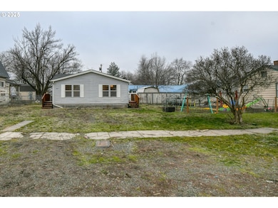 424 E High St, Athena, OR 97813 - photo 3