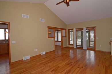 5193 Nannyberry Dr, Fitchburg, WI 53711 - photo 4