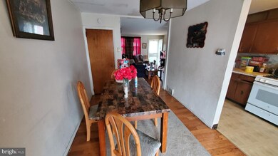 1316 Edgehill Rd, Darby, PA 19023 - photo 5
