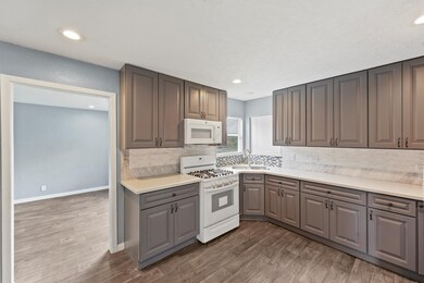 13641 Kaltenbrun Rd, Houston, TX 77086 - photo 6