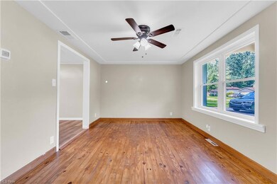 826 Lafayette Blvd, Sheffield Lake, OH 44054 - photo 4