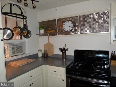 629 Beech Ave, Glenolden, PA 19036 - photo 6