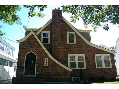 304 Fair St, Warwick, RI 02888 - photo 2
