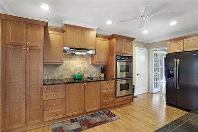 2186 Leafmore Dr, Decatur, GA 30033 - photo 6